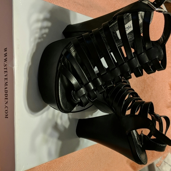 Shoes - Picture 1 of 2